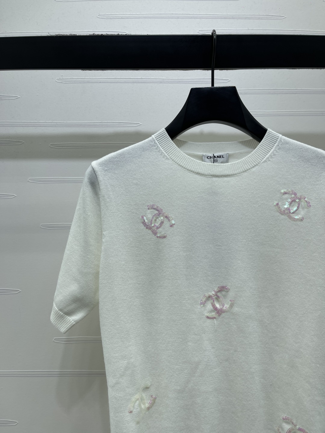 Women's short sleeves